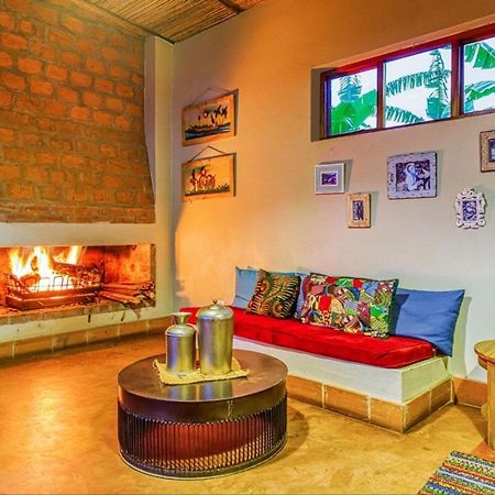 Chameleon Hill Forest Lodge Bwindi Ngoại thất bức ảnh
