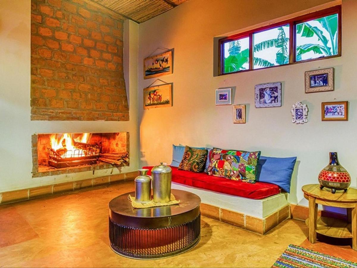 Chameleon Hill Forest Lodge Bwindi Ngoại thất bức ảnh