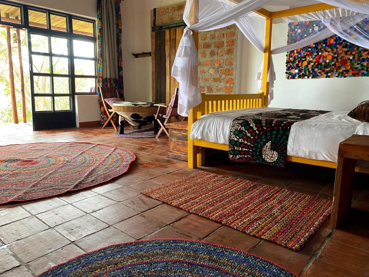 Chameleon Hill Forest Lodge Bwindi Ngoại thất bức ảnh