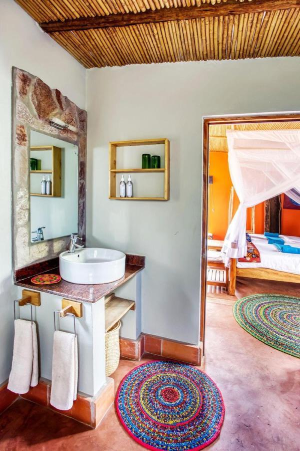 Chameleon Hill Forest Lodge Bwindi Ngoại thất bức ảnh