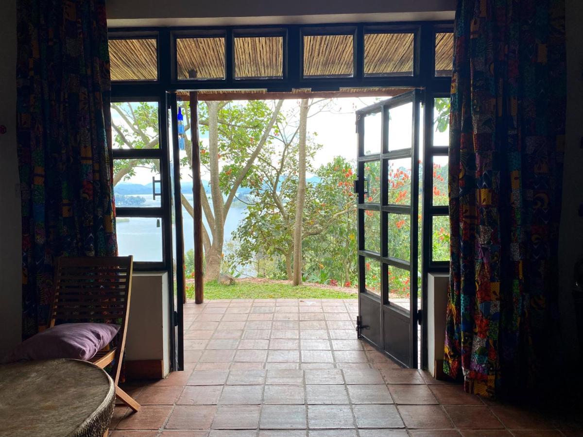 Chameleon Hill Forest Lodge Bwindi Ngoại thất bức ảnh
